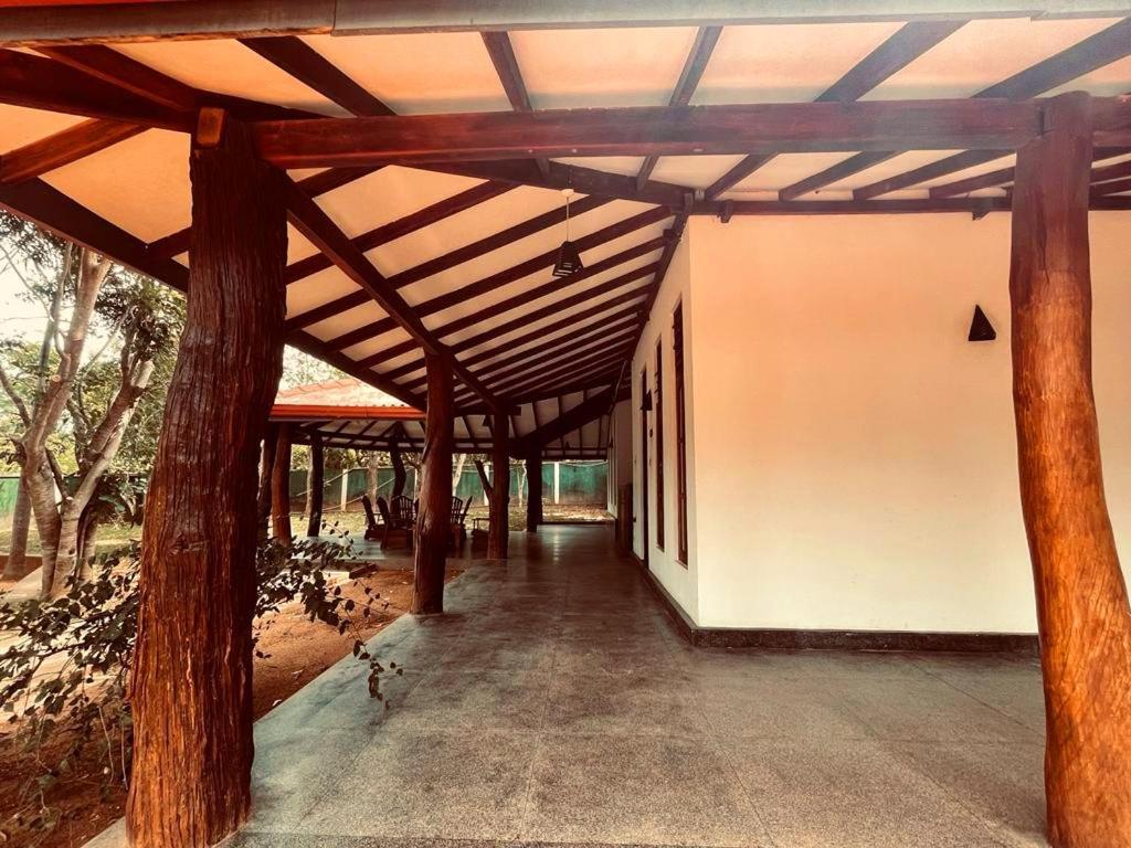 Kingfisher Resort Sigiriya Exterior foto